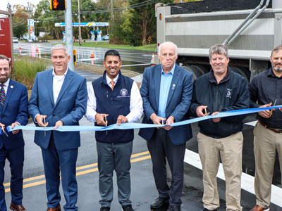 Photo of ribbon cutting